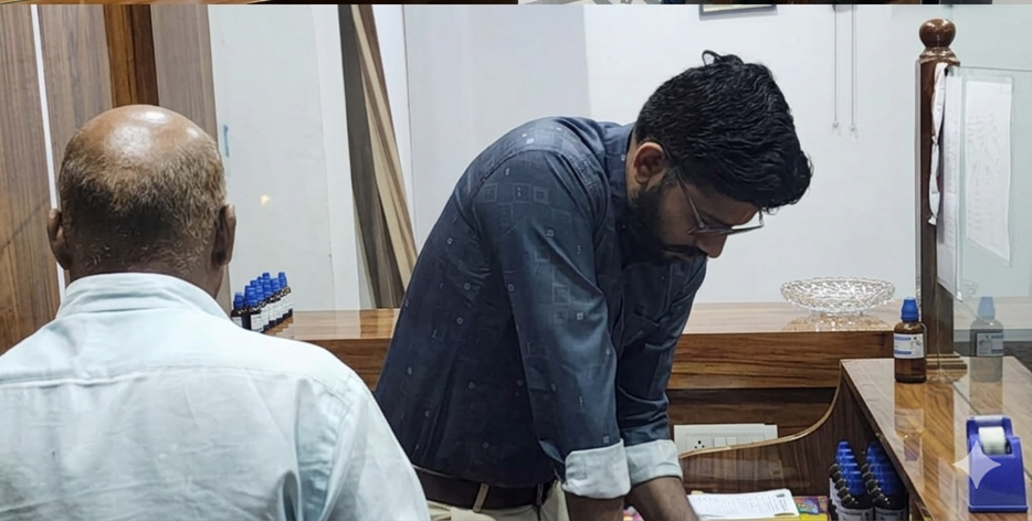 Dr Neeraj Treating Patient